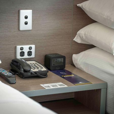 Doubletree By Hilton Cairns Hotell Eksteriør bilde